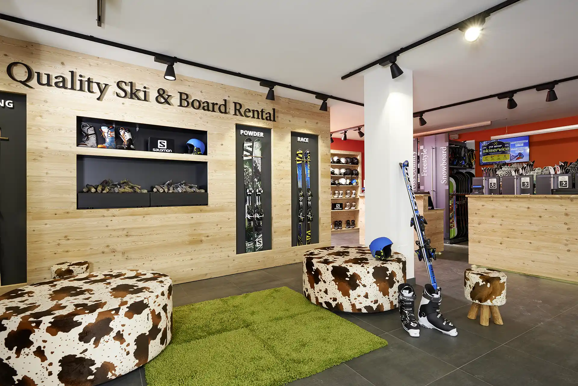 Intersport Rent Val Gardena - Ski rental indoor